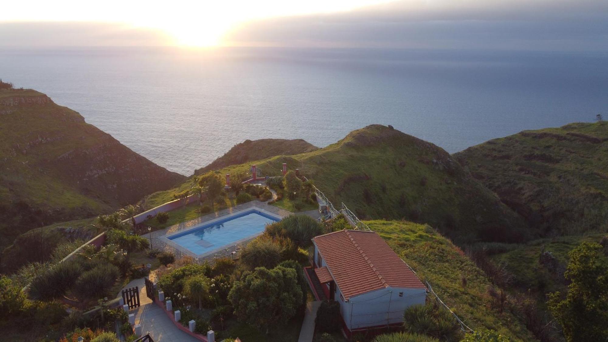 Ocean View Cottage Ponta do Pargo Dış mekan fotoğraf